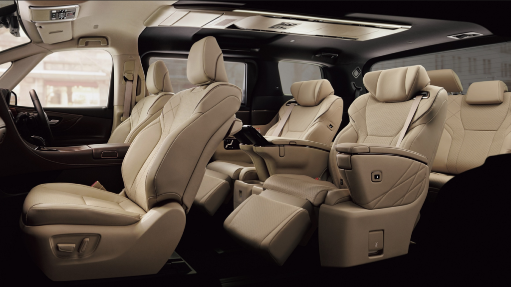 7-seater maxi cab vehicle in Singapore
